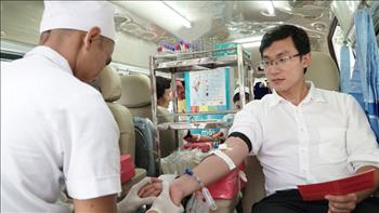 EVNSPC hiến 1.750 đơn vị máu trong Tuần lễ hồng EVN lần thứ 3