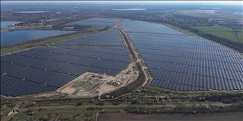 Nhà máy điện mặt trời lớn nhất châu Âu đi vào hoạt động