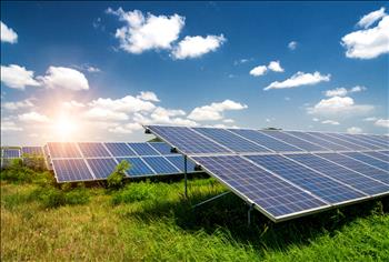 Năng lượng mặt trời sẽ đóng góp hơn 60% sản lượng điện mới của Mỹ vào năm 2024