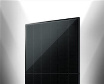 Trina Solar ra mắt mô-đun năng lượng mặt trời 450W toàn bộ màu đen