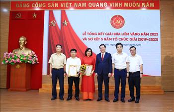 Nhiều tập thể, cá nhân thuộc Đảng bộ EVN được nhận khen thưởng của Đảng ủy Khối Doanh nghiệp Trung ương