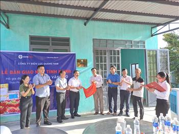 PC Quảng Nam tổ chức bàn giao nhà tình nghĩa cho hộ ông Nguyễn Văn Nho 