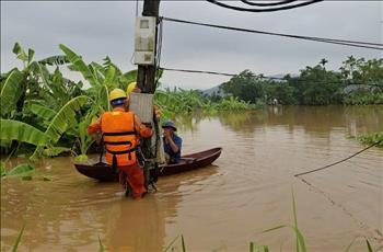 Thông tin cập nhật lúc 10h ngày 12/9/2024 về ảnh hưởng của cơn bão số 3 (Yagi) và lũ lụt các tỉnh phía bắc đến vận hành và cung cấp điện