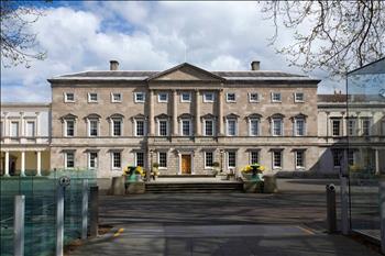 Ireland: Hóa đơn tiền điện tòa nhà Leinster House tăng gấp hơn hai lần
