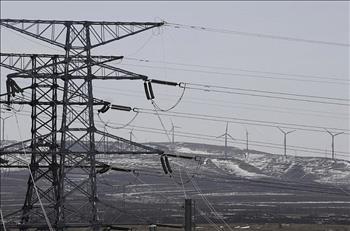Trung Quốc yêu cầu người dân và doanh nghiệp tiết kiệm điện