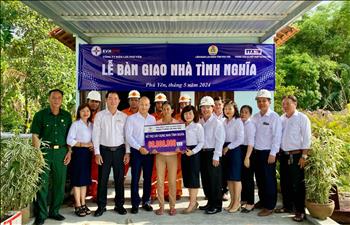 PC Phú Yên: Bàn giao 4 căn nhà tình nghĩa cho hộ nghèo, hộ chính sách