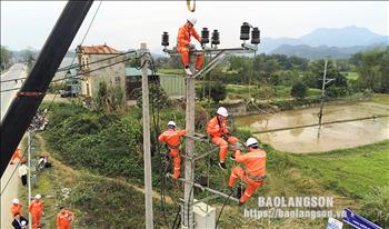 PC Lạng Sơn: Đảm bảo vận hành lưới điện ổn định mùa mưa bão