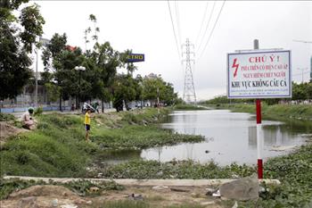 Bình Định: Tai nạn do câu cá dưới đường điện cao thế 