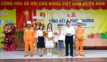 PC Quảng Ngãi: Trao giải cuộc thi về kiến thức sử dụng điện cho học sinh