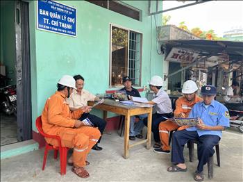 Người dân Phú Yên an tâm sử dụng điện với chương trình “Đi từng ngõ, gõ từng nhà”