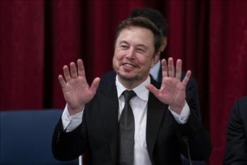 5 lời nhắn ‘chí tình, chí lý’ của ‘siêu nhân’ Elon Musk về tiền bạc, lương thưởng, kết giao