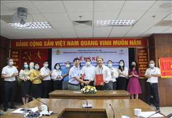 Ký kết Quy chế phối hợp giữa Công đoàn Điện lực Việt Nam và Công ty Viễn thông điện lực và Công nghệ thông tin