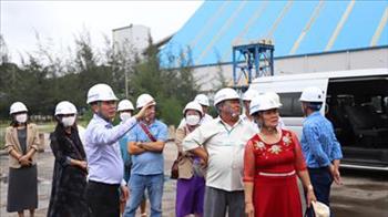 Người dân Bình Thuận tham quan các nhà máy nhiệt điện phía Bắc