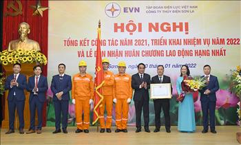 Công ty Thủy điện Sơn La đón nhận Huân chương Lao động hạng Nhất