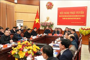 Thủ tướng chủ trì hội nghị với 9 tỉnh đốc thúc tiến độ đường dây 500kV mạch 3 từ Quảng Trạch đến Phố Nối