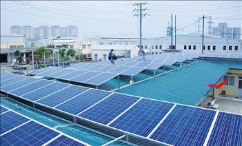 EVN có văn bản đề nghị Bộ Công Thương hướng dẫn xử lý vướng mắc về việc phân biệt giữa điện mặt trời mái nhà và mặt đất nối lưới 