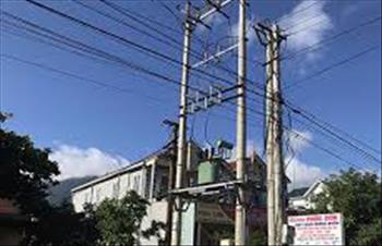 Hà Tĩnh: Bàn giao lưới điện xã Cẩm Nhượng cho ngành Điện quản lý