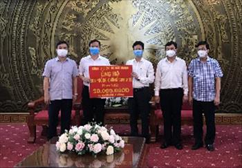 Công ty Điện lực Bắc Giang ủng hộ 120 triệu đồng phòng chống dịch COVID-19