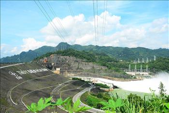Vì sao cần thành lập Trung tâm kiểm soát an toàn công trình trên bậc thang Thủy điện sông Đà?
