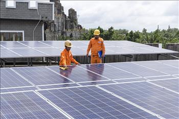 EVN hướng dẫn các đơn vị thực hiện phát triển điện mặt trời mái nhà theo Quyết định 13