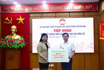 EVNHANOI chung tay chia sẻ với đồng bào bị thiệt hại do bão lũ