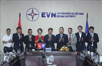 EVN hợp tác chiến lược dài hạn về điện năng với Công ty Lưới điện Phương Nam Trung Quốc