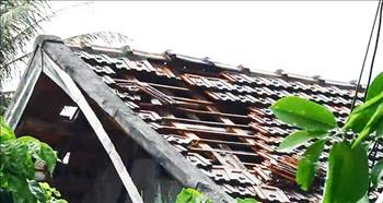 Khoảng 13.000 khách hàng tại Nghệ An bị ảnh hưởng lốc xoáy đã được khôi phục điện