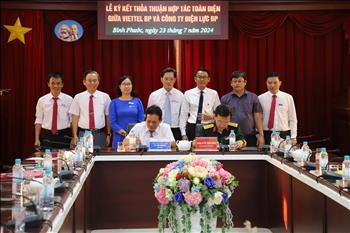 PC Bình Phước ký kết hợp tác toàn diện với Viettel Bình Phước