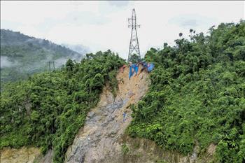 PC Hà Giang: Di chuyển cột điện 110kV ra khỏi vị trí có nguy cơ sạt lở 