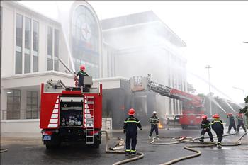 PC Lâm Đồng diễn tập phòng cháy, chữa cháy và cứu nạn cứu hộ