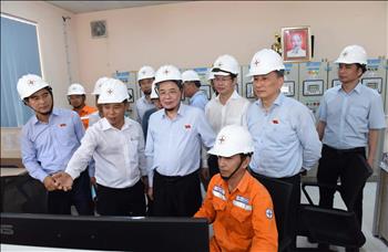 Phó Chủ tịch Quốc hội Nguyễn Đức Hải thăm và làm việc tại Điện lực Phú Quý