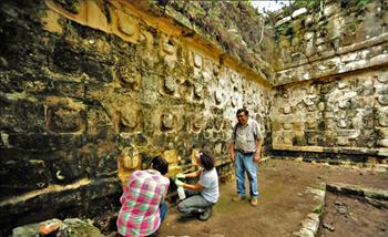 Phát hiện cung điện 1.000 năm tuổi của người Maya ở Mexico