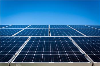 Gấp rút nghiệm thu và kiểm tra điều kiện để đóng điện, hoà lưới các dự án điện mặt trời