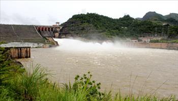 Các hồ thủy điện Sơn La, Hòa Bình tiếp tục mở thêm cửa xả đáy 