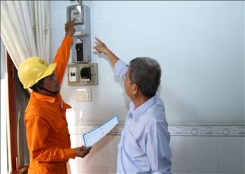 EVNSPC: 100% khách hàng mua điện hạ áp trong tháng 5 đều được giải quyết cấp điện